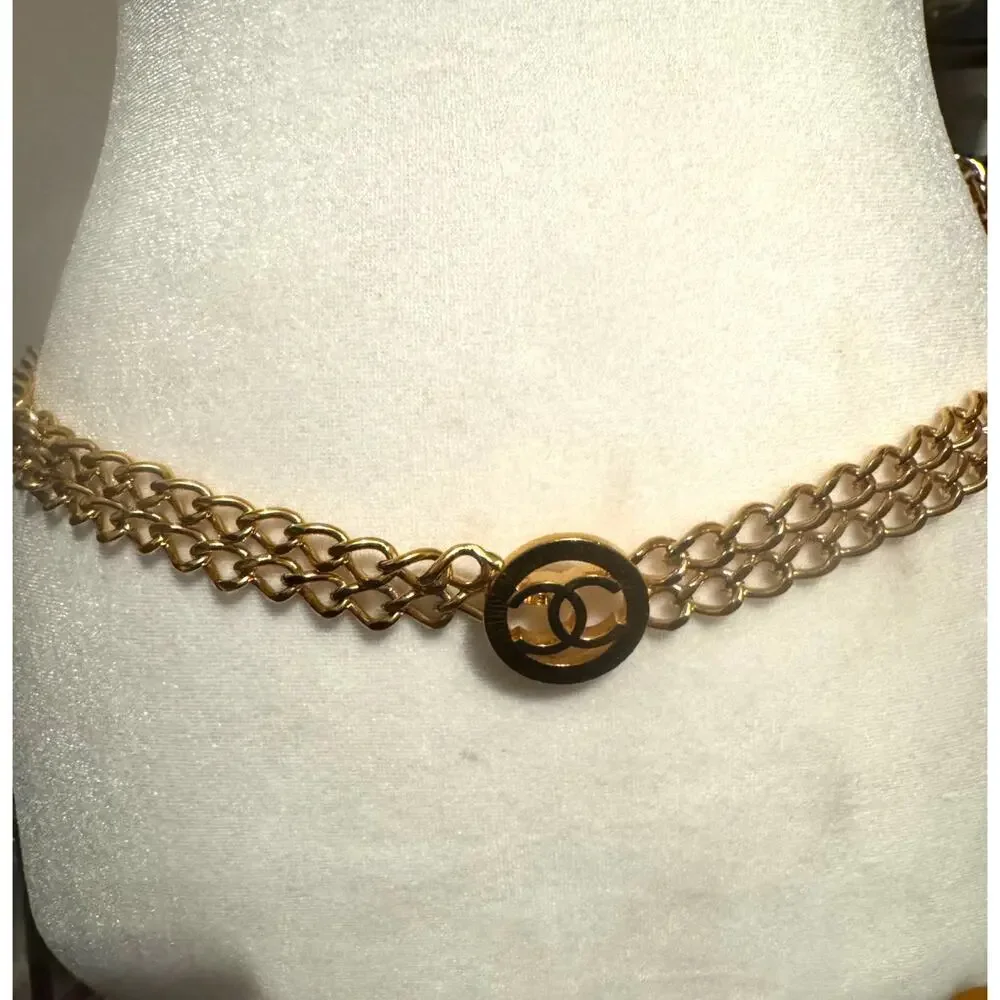 Chanel Vintage Double Layer Belt with CC Sunburst Medallion 31